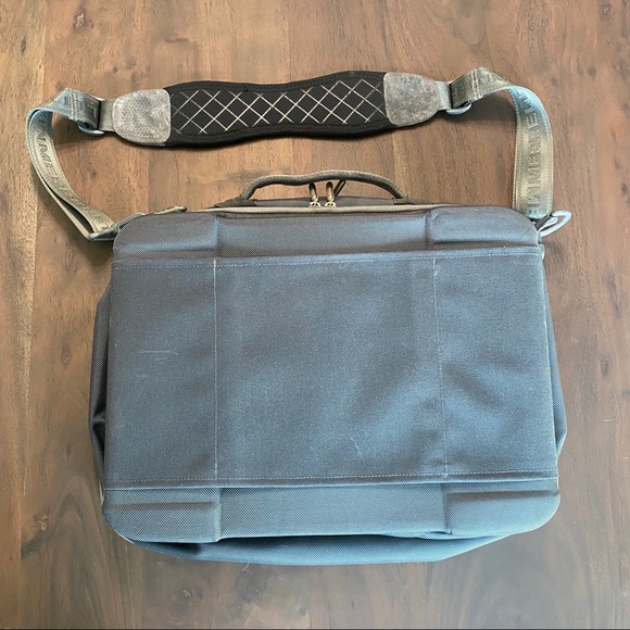 Merrell Grey & Orange Hard Case Laptop Travel Bag - Picture 3 of 10